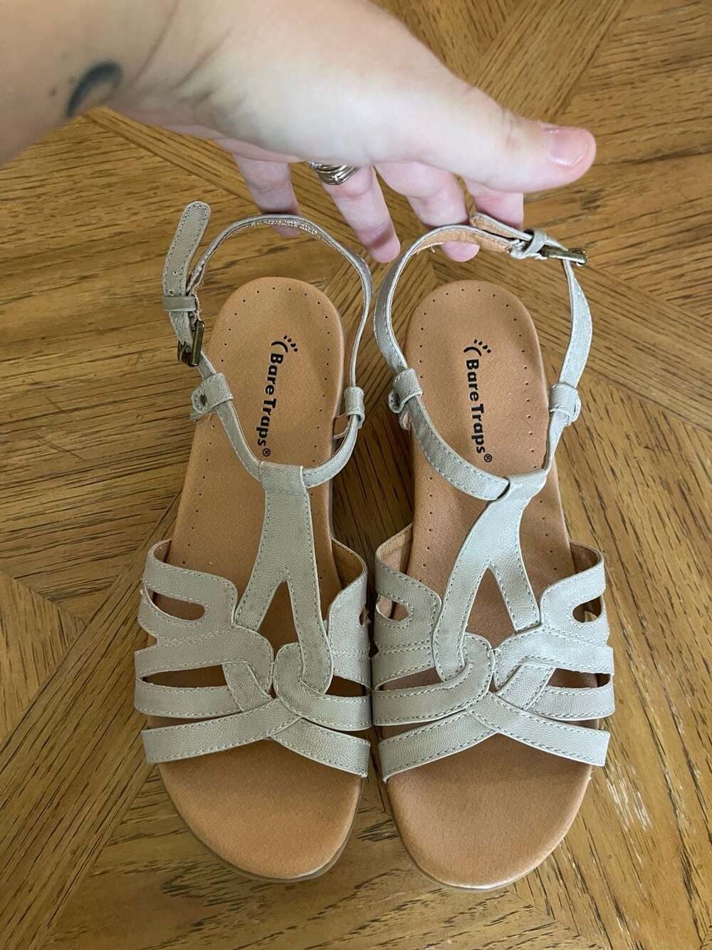 Bare Traps Messina Comfort Wedge Sandals Taupe Strappy Ankle Strap 8M - Picture 9 of 9